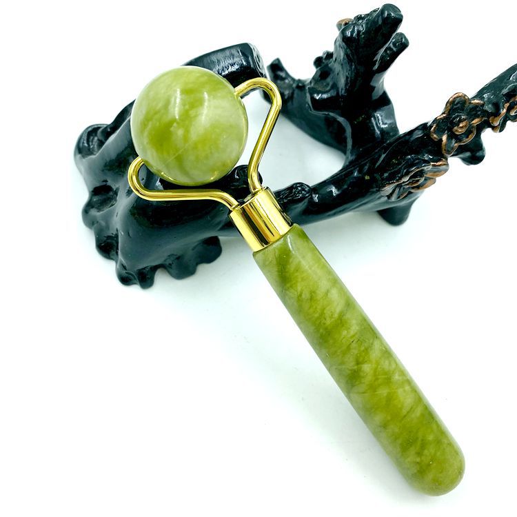 NATURAL JADE ROLLER